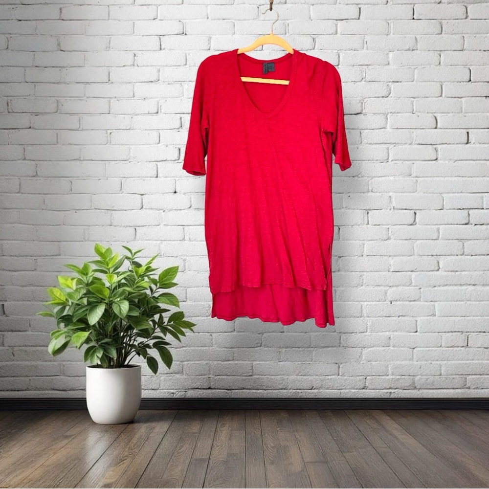 Anthropologie Lot - 1 T.la and 1 Left of Center tunic tees. VGUC!